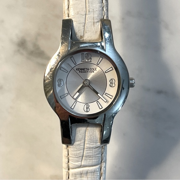 Kenneth Cole Reaction Watch - Picture 2 of 4